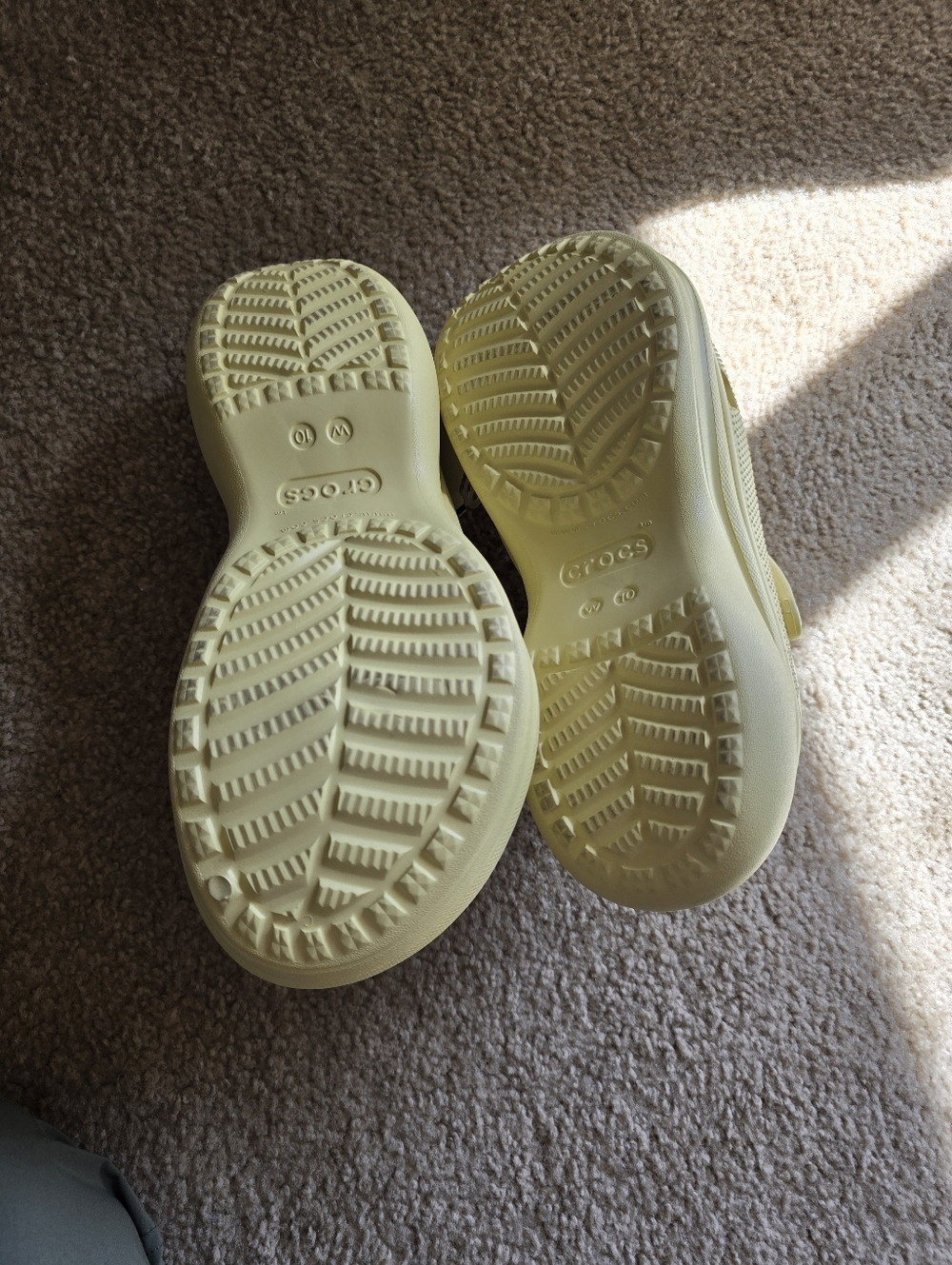 Crocs Platform Mules - Picture 10 of 10